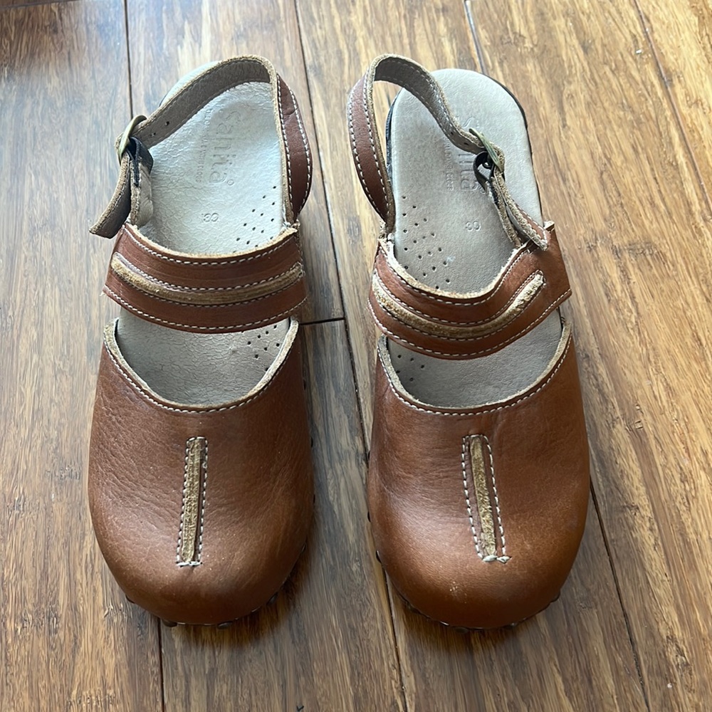Sanita sandal